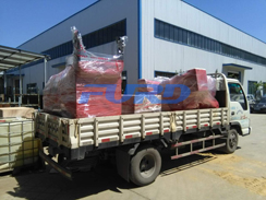 福瑞得機(jī)械手扶雙輪壓路機(jī)，座駕壓路機(jī)正式裝車發(fā)往客戶所在地