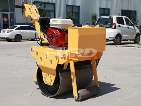 要想小型壓路機(jī)壓實(shí)效果好還需要專(zhuān)業(yè)的方法！